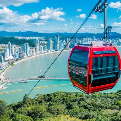 viagem para balneario camburiu com a graça turismo